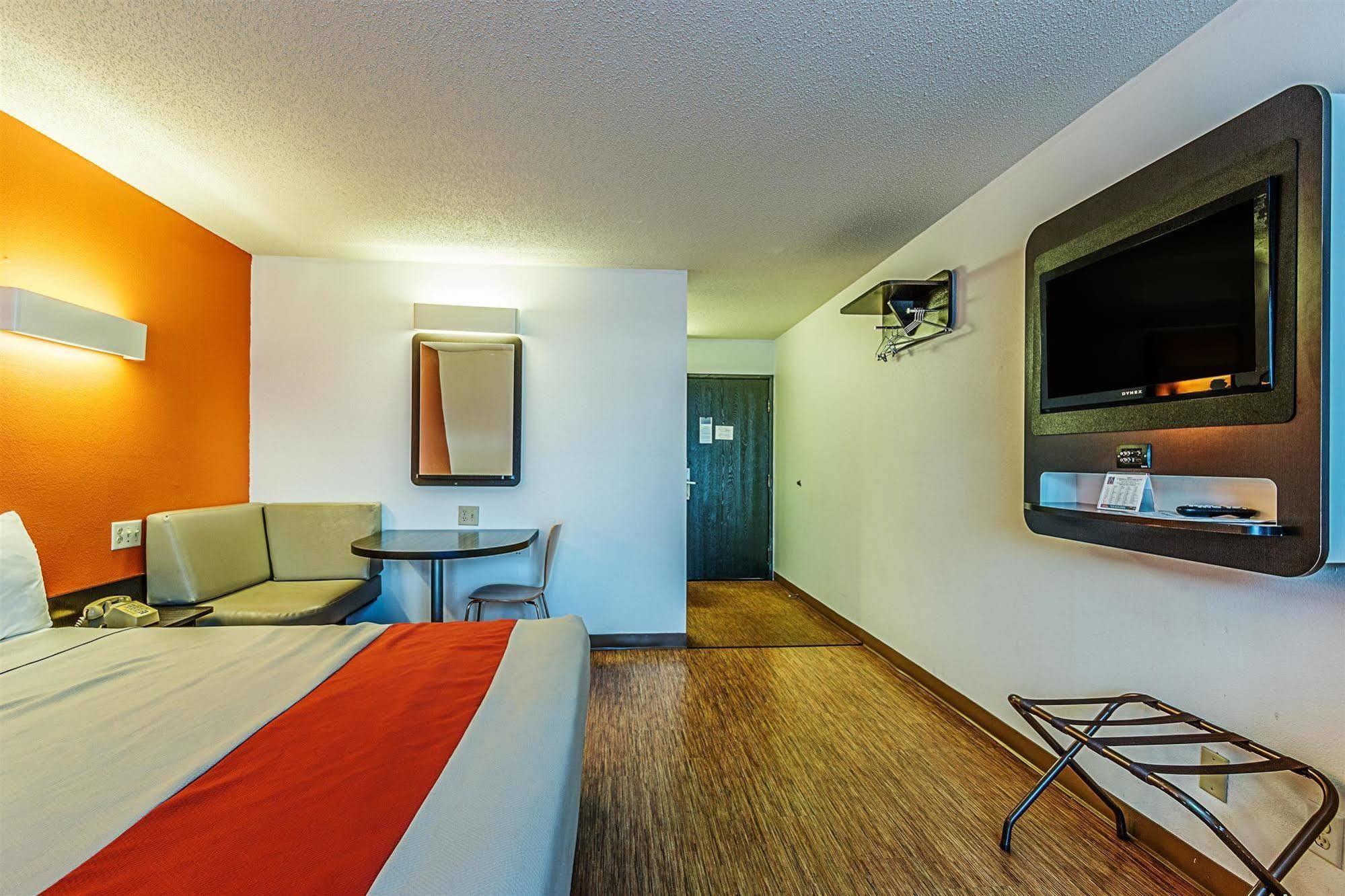 Motel 6-Wisconsin Rapids, Wi Exteriör bild